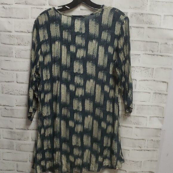 Apny top   - Picture 3 of 3